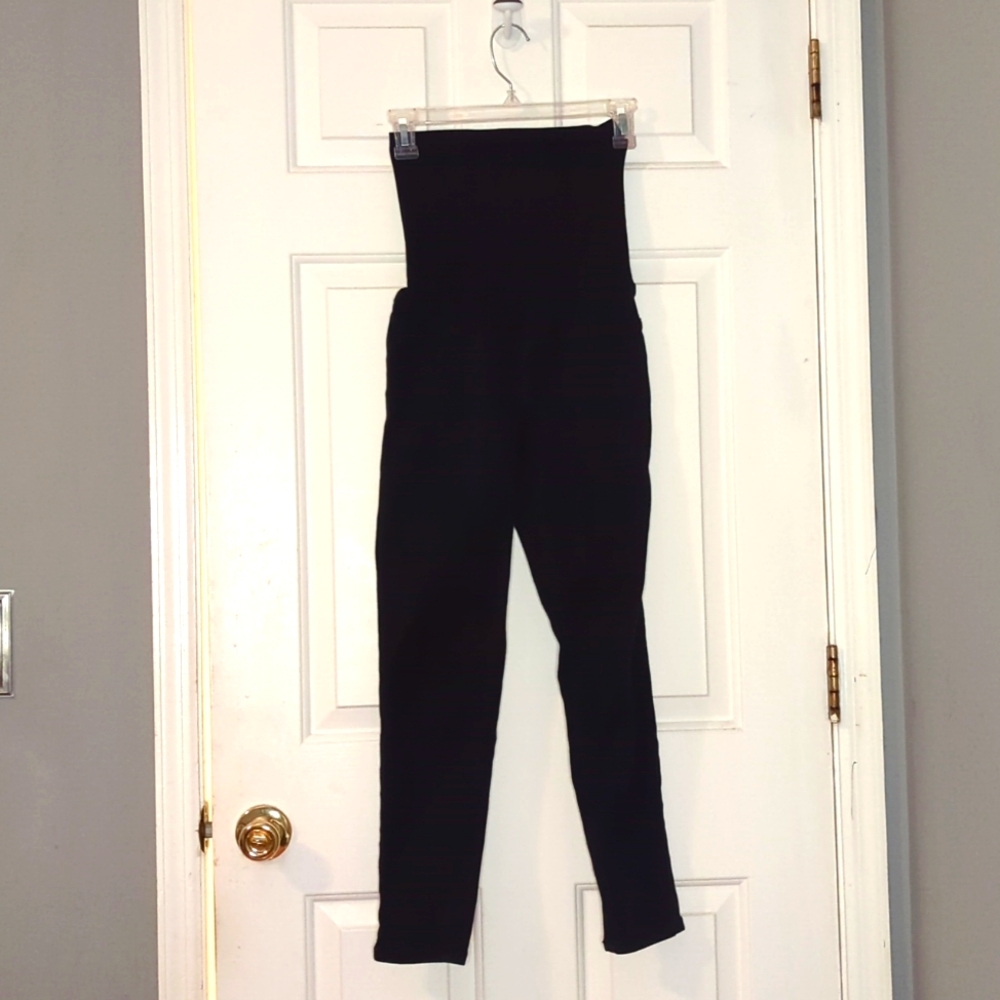 Maternity black cropped skinny jeans Brand: 1822 denim Size: 2/26